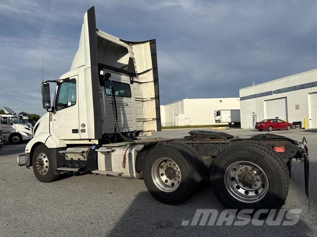 Volvo VNL 300 曳引機組件