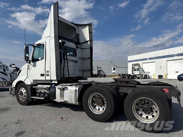 Volvo VNL 300 曳引機組件