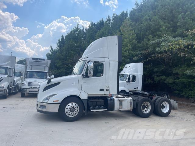 Volvo VNL300 曳引機組件