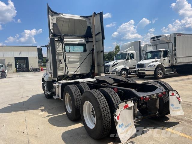 Volvo VNL300 曳引機組件