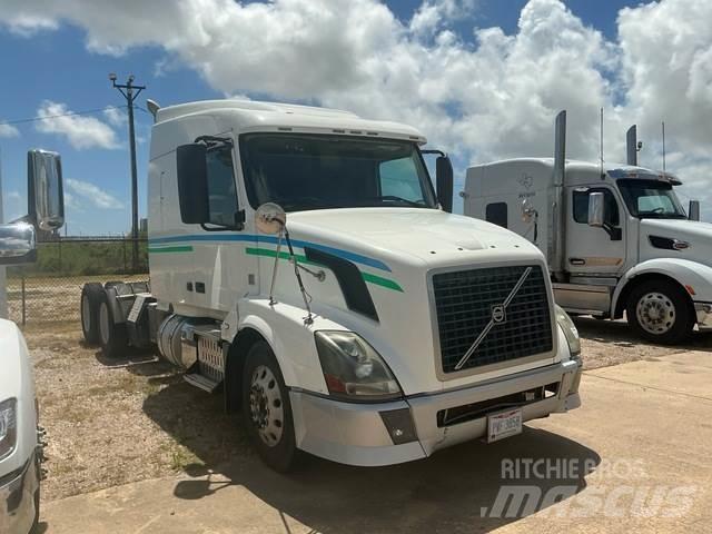 Volvo VNL64T 曳引機組件