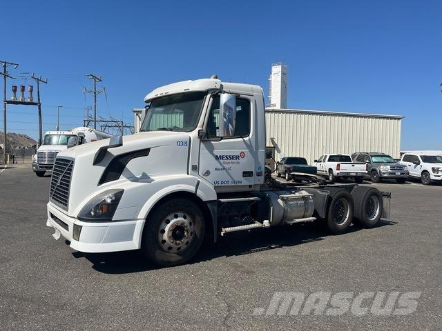 Volvo VNL64T 曳引機組件