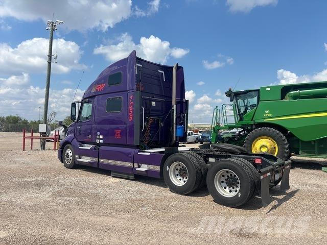 Volvo VNL860 曳引機組件