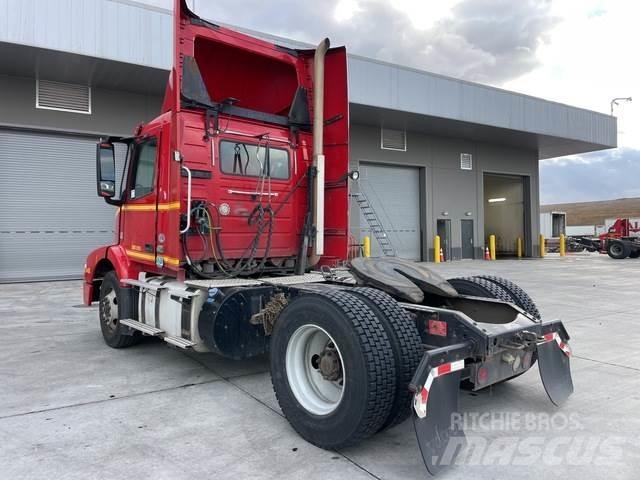 Volvo VNM 曳引機組件
