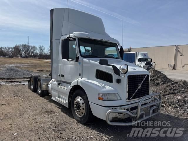 Volvo VNM 曳引機組件