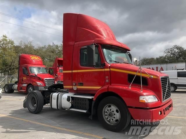 Volvo VNM 曳引機組件