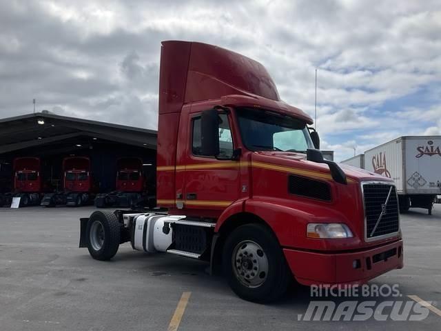Volvo VNM 曳引機組件
