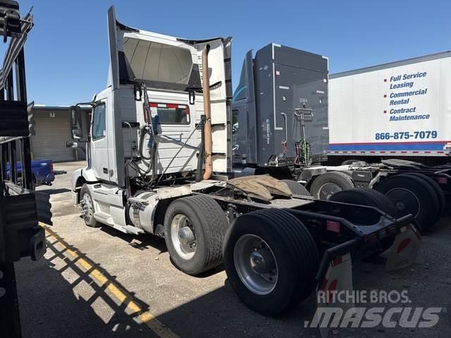 Volvo VNM 曳引機組件