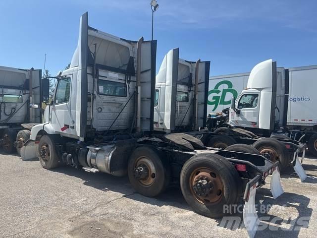 Volvo VNM 曳引機組件