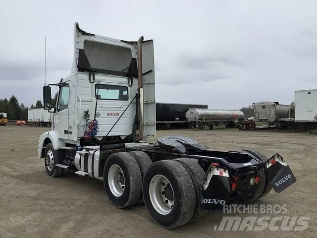 Volvo VNM 曳引機組件
