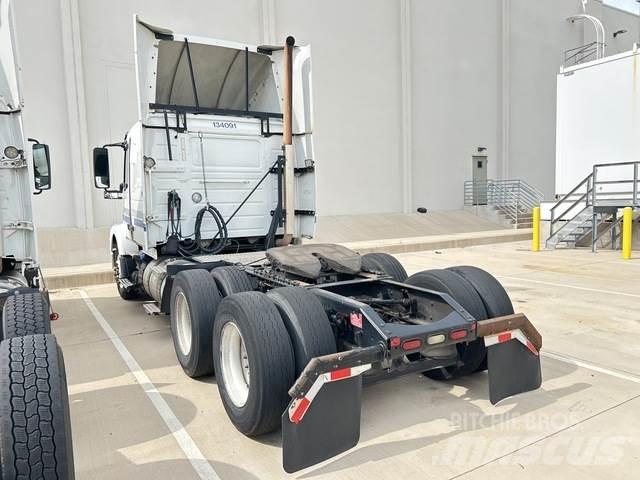 Volvo VNM 曳引機組件