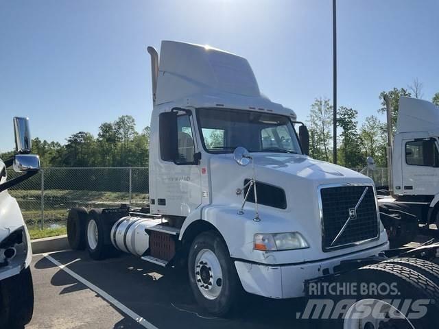 Volvo VNM 曳引機組件