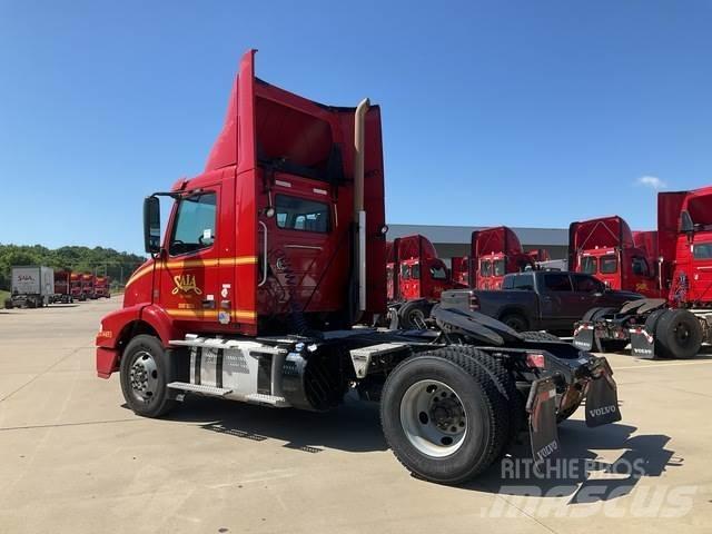 Volvo VNM 曳引機組件