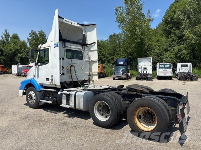 Volvo VNM 曳引機組件