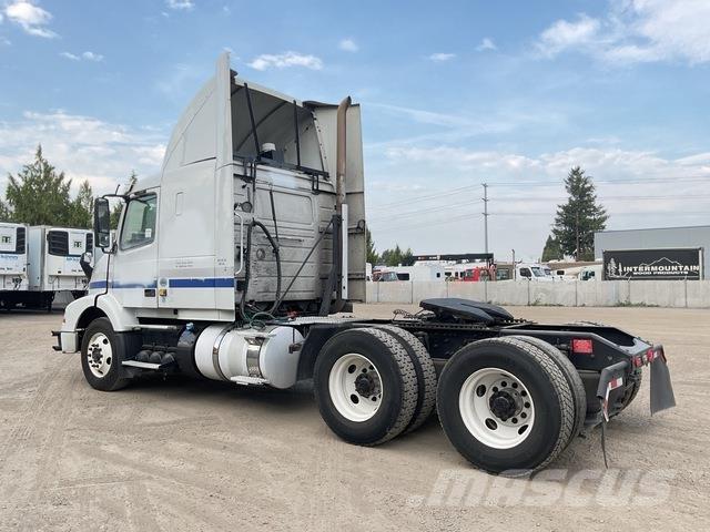 Volvo VNM 曳引機組件
