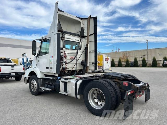 Volvo VNM 曳引機組件