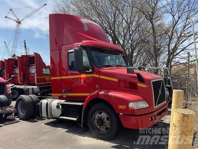 Volvo VNM42T 曳引機組件