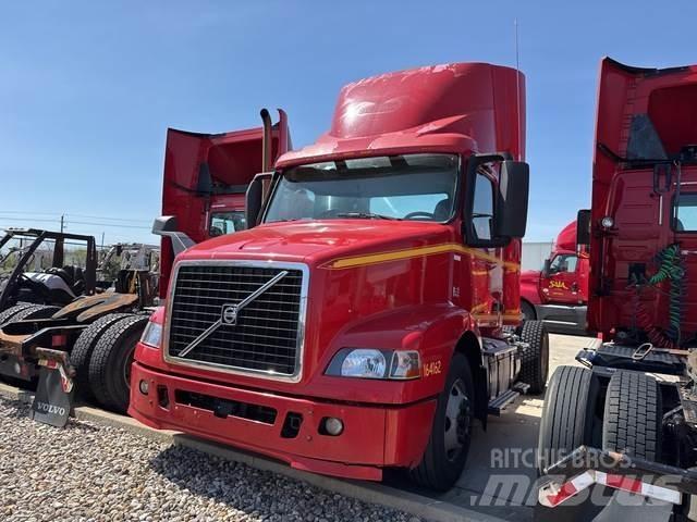 Volvo VNM42T 曳引機組件