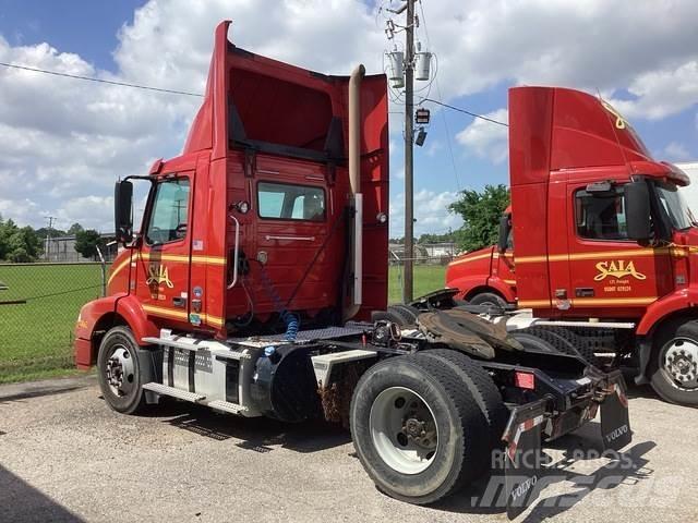 Volvo VNM42T 曳引機組件