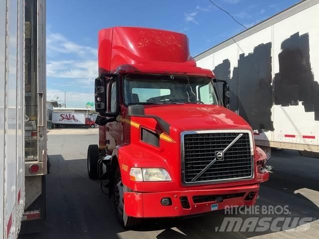 Volvo VNM42T 曳引機組件