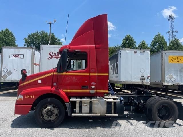 Volvo VNM42T 曳引機組件