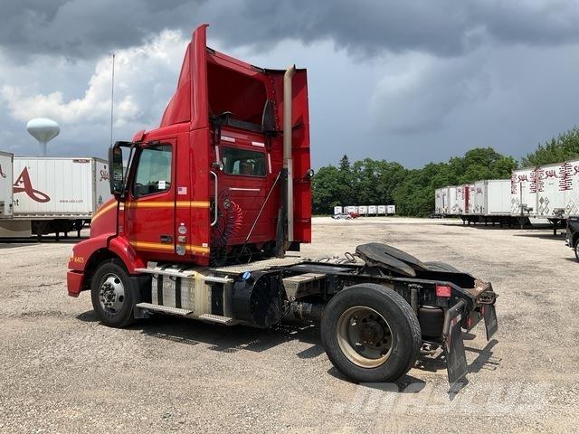 Volvo VNM42T 曳引機組件