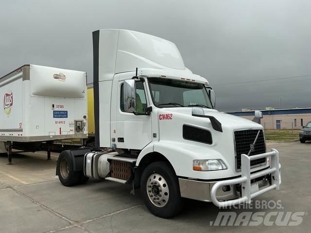 Volvo VNM42T 曳引機組件