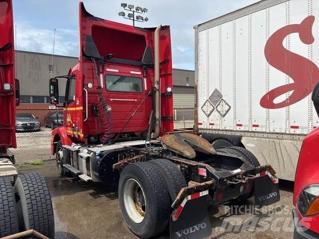 Volvo VNM42T 曳引機組件