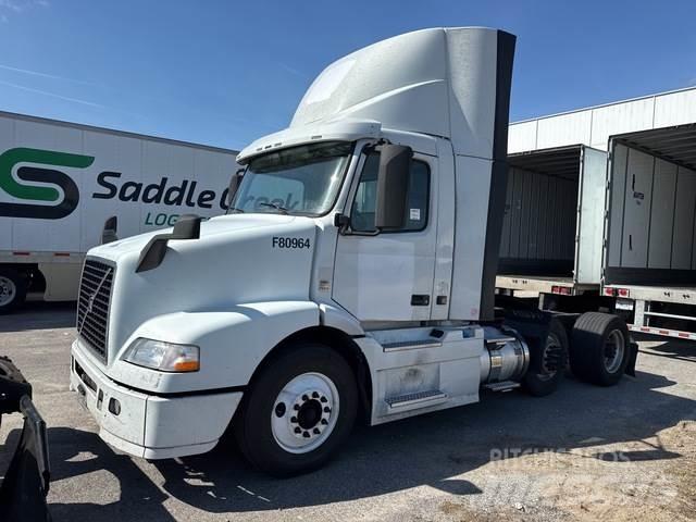 Volvo VNM64T 曳引機組件
