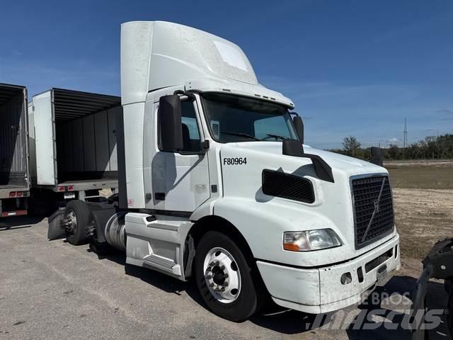 Volvo VNM64T 曳引機組件