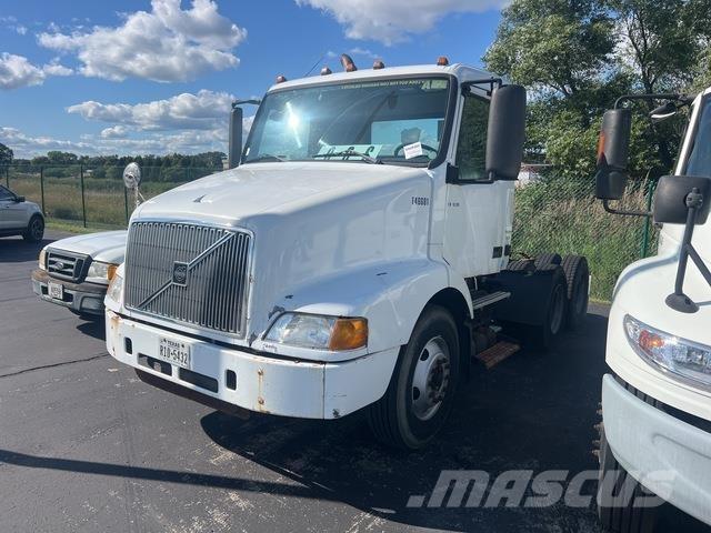 Volvo VNM64T 曳引機組件