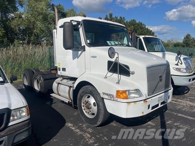 Volvo VNM64T 曳引機組件