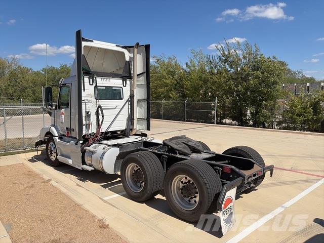 Volvo VNM64T 曳引機組件