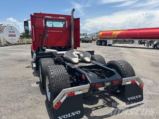 Volvo VNR 曳引機組件