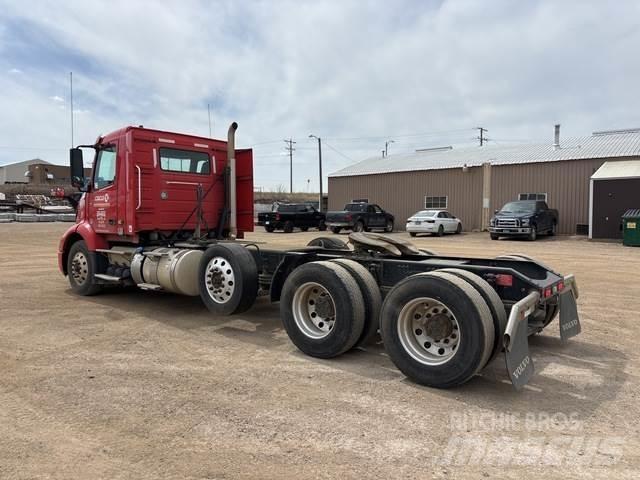 Volvo VNR 曳引機組件