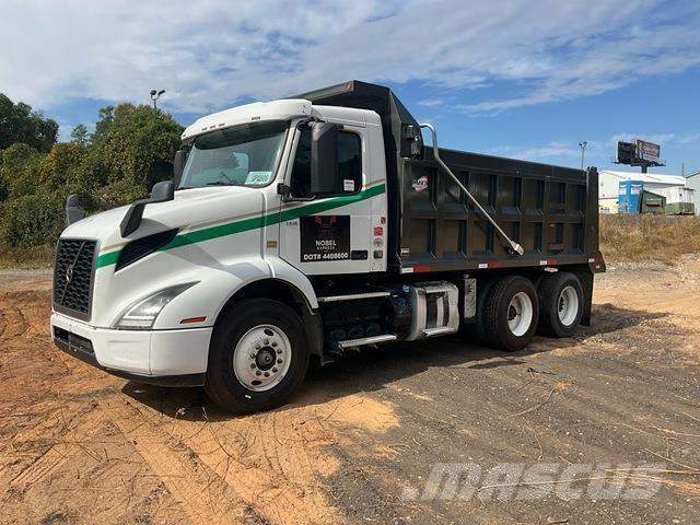 Volvo VNR 傾卸式卡車