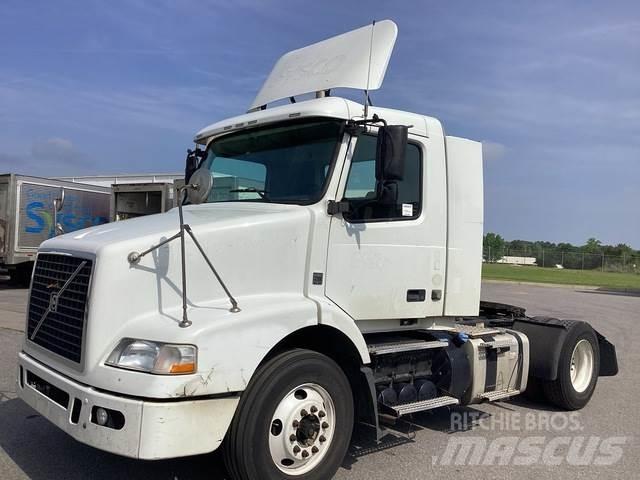 Volvo VNR42T 曳引機組件