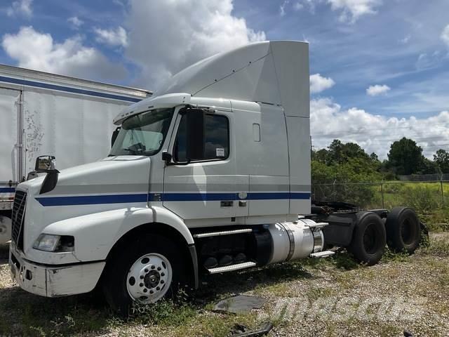 Volvo VNR64T 曳引機組件
