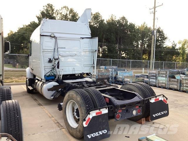 Volvo VNR64T 曳引機組件