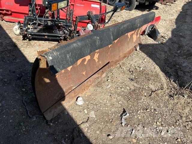 Western  刮雪板和犁