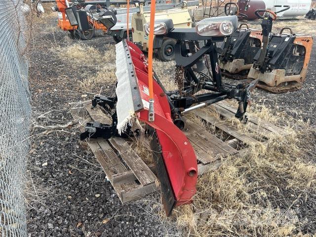 Western  刮雪板和犁