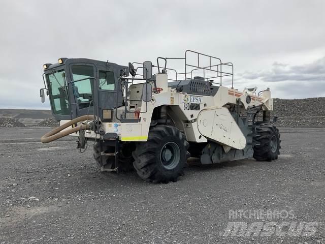 Wirtgen 2400 土壤壓實機