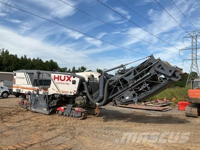 Wirtgen W220i 瀝青冷銑刨機/銑床
