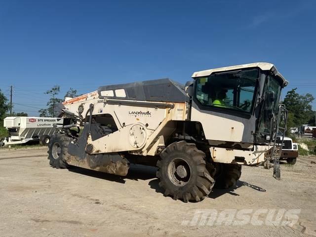 Wirtgen WR240i 土壤壓實機