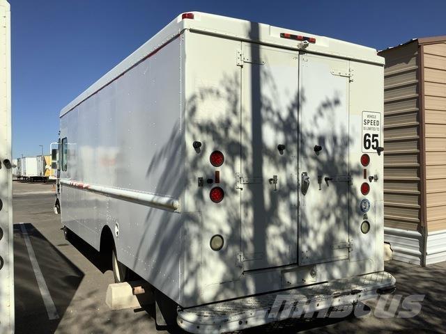 Workhorse P42 車廂