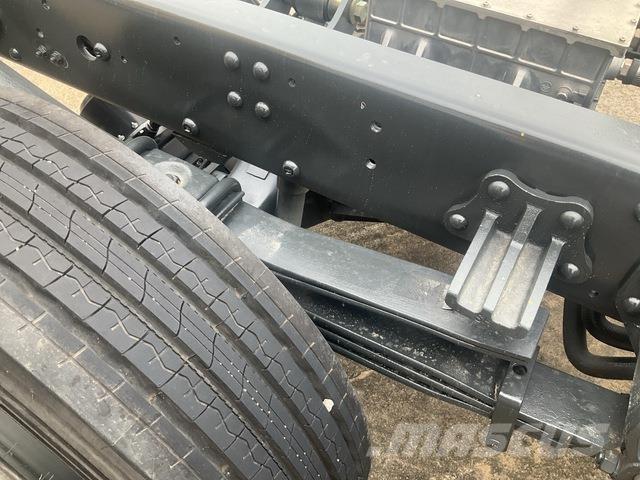 XCMG EAA114R 商用底盤車