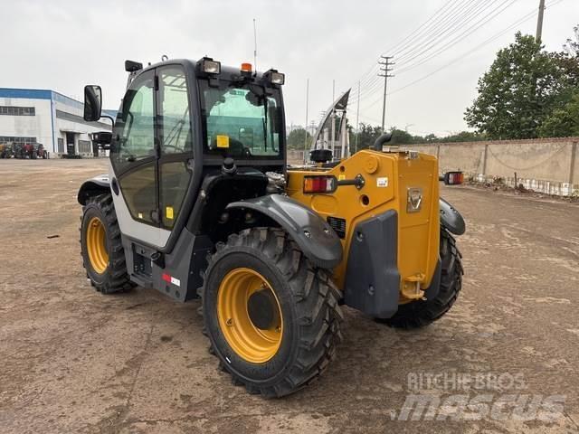 XCMG XC6-3007V 伸縮臂操作車