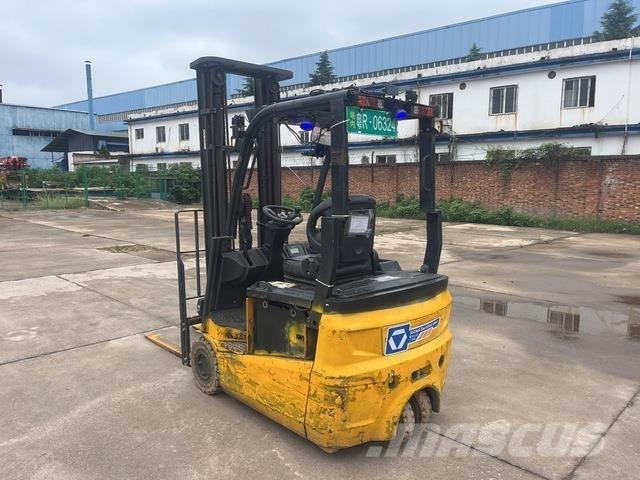 XCMG XCB-TW18 電動堆高機