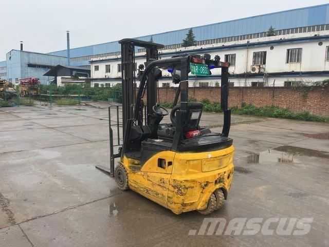XCMG XCB-TW18 電動堆高機