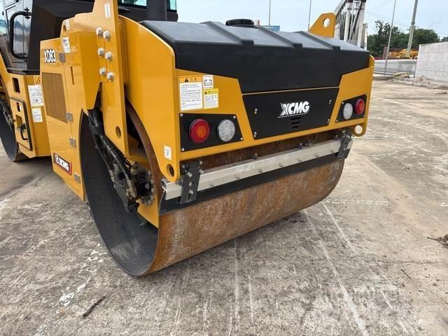 XCMG XD83 雙輪滾壓機